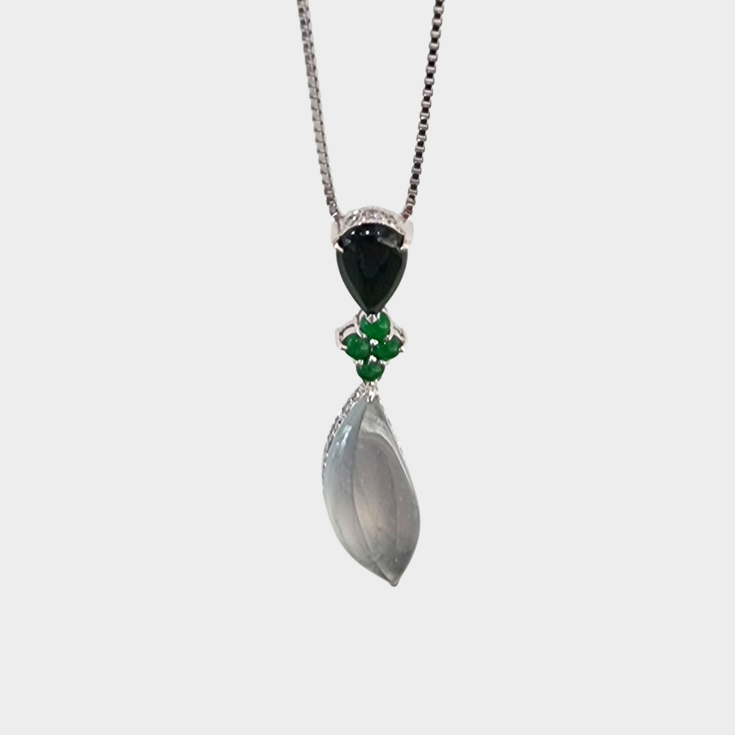 Jadeite Jade Pendant in White Gold with Diamonds