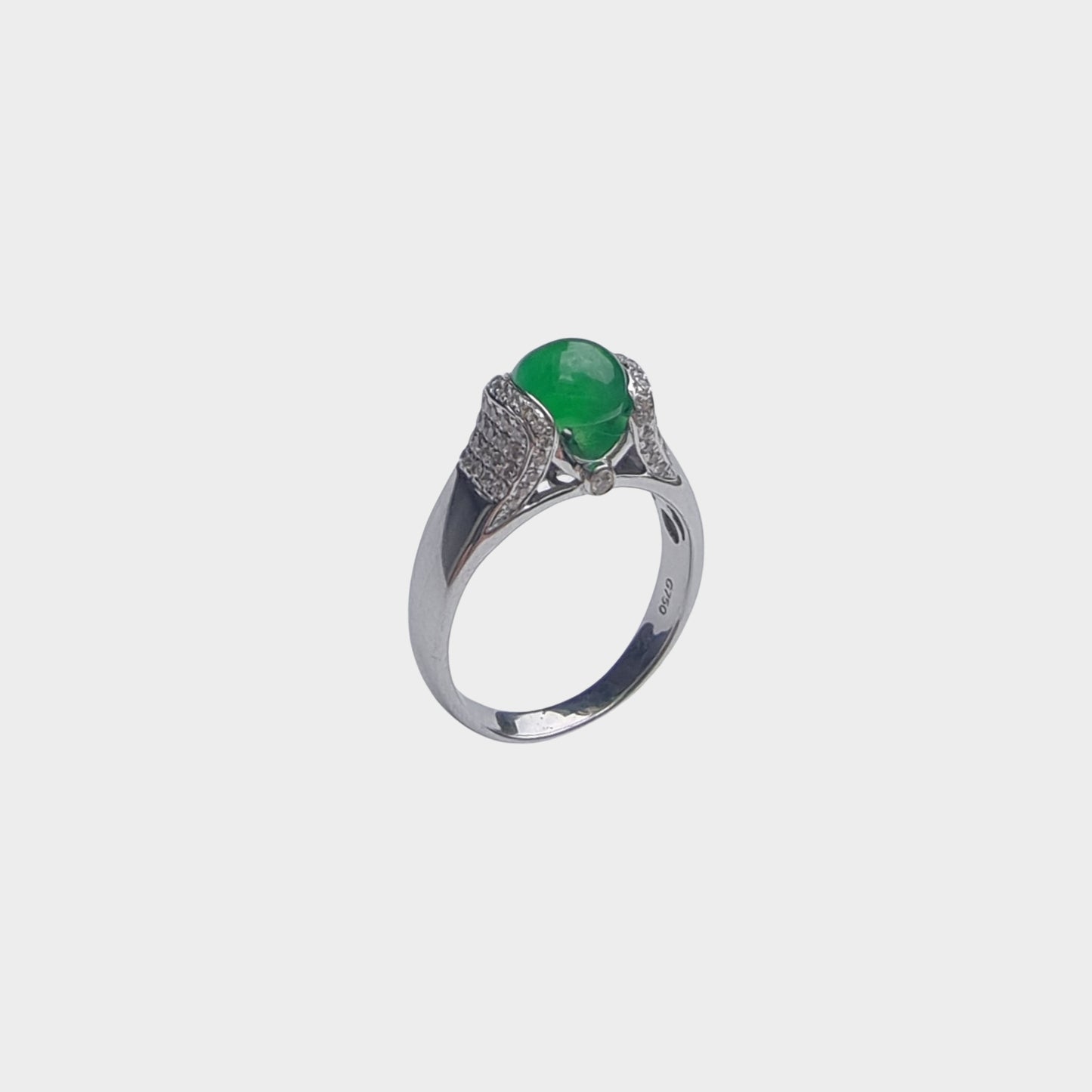 Jadeite Jade Cabochon Ring in White Gold with Diamonds