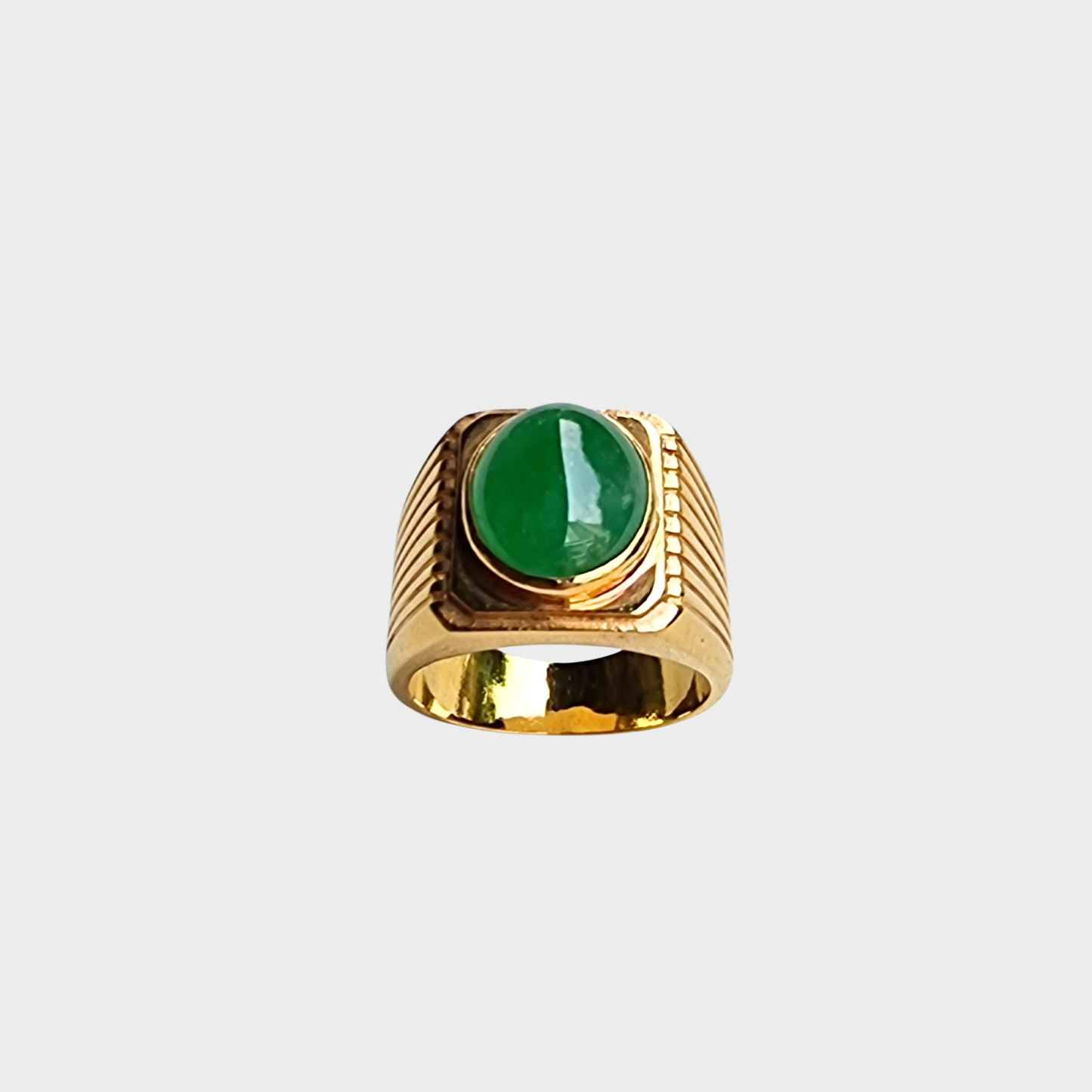 Jadeite Jade Cabochon Ring in Yellow Gold