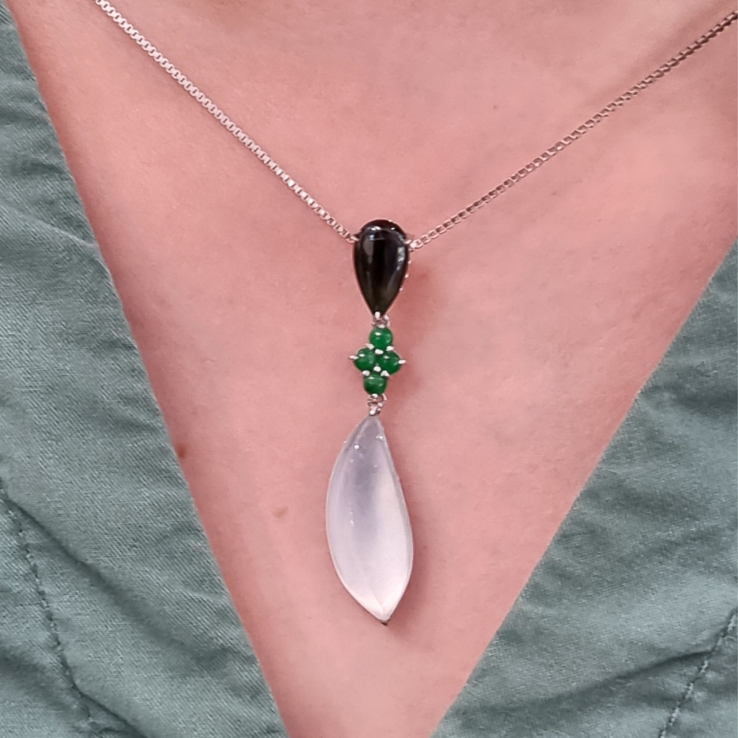 Jadeite Jade Pendant in White Gold with Diamonds